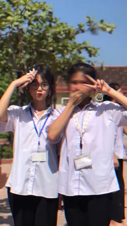 1anh + màu sắc