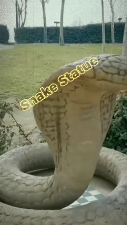 King Cobra statue^•^