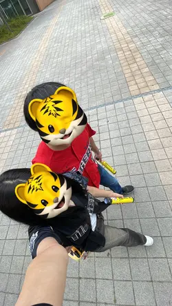 내 손을 꽉 잡아요