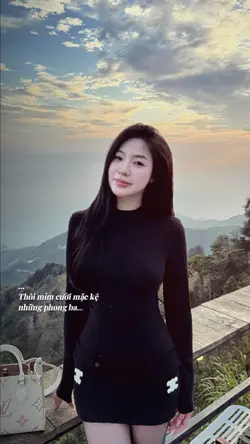 Thôi mỉm cười mặc kệ