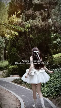 1 ảnh+ Màu  Lyrics