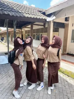 baru masuk kelas 10