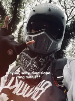 SenyumanMuYangIndah