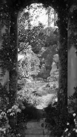 A GARDENS SECRET

