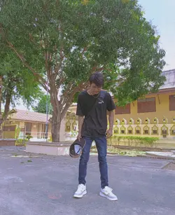 hlwanPaing