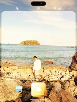 4 photos / videos 