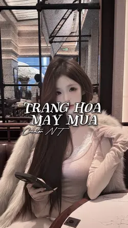 TRĂNG HOA MÂY MƯA