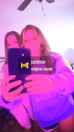 <3