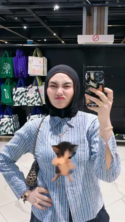 kucing kicaw mania