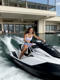 Jet ski 
