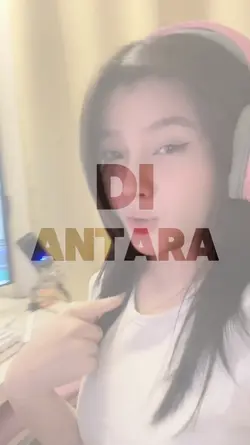 Diantara Senyuman Mu