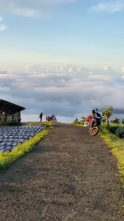 SUARA TENGGERET
