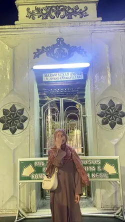 in Arabic Ya Habibi
