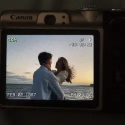 Camera frame retro