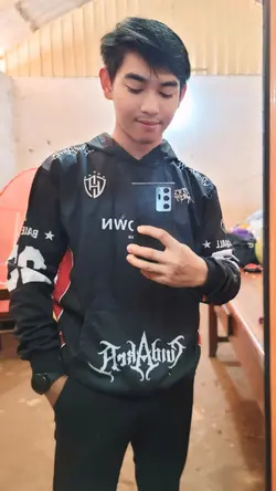 ឃើញហើយលង់ស្នេហ៍ម៉ង