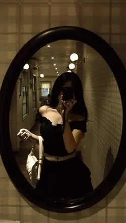 dark aesthetic