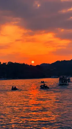 Sunset Bajo Vibes