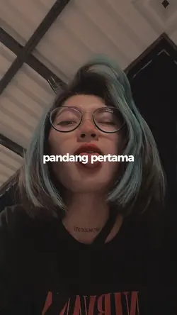 pandang pertama liat