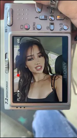 Y2K digital camera 📸