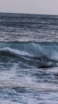 SLOWMO MAJU MUNDUR