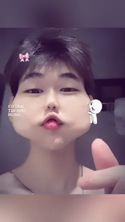Trend Cắn Má Cute