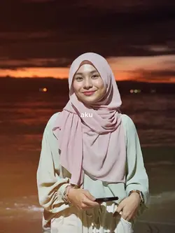 aku yang jatuh cinta