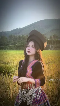 Mẫu 2 ảnh nhẹ nhàng 
