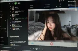 Selfie in laptop