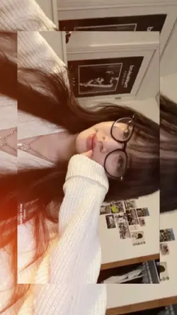 <