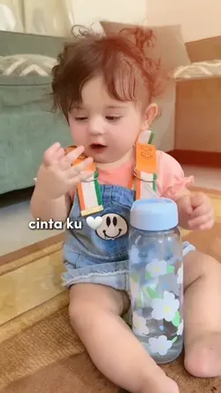 Slowmo Cute baby