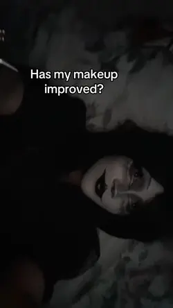 >:D