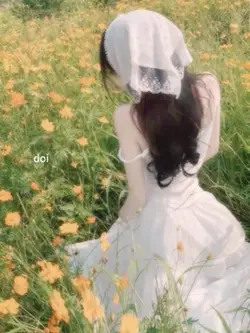 Em chỉ là