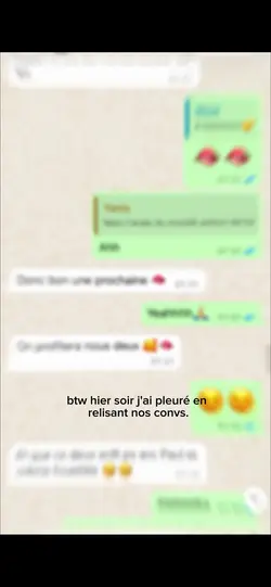 Btw nos convs😭