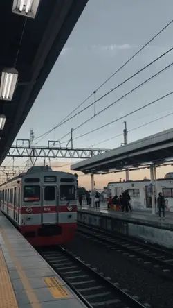 kereta api estetik