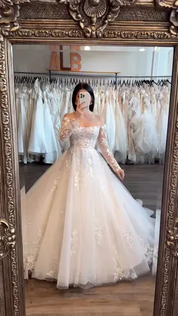 Wedding clothes 
