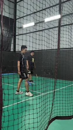 BADMINTON