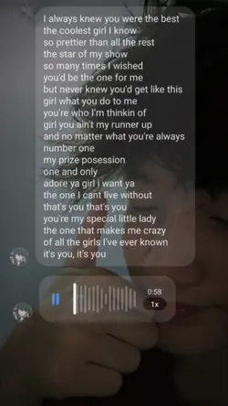 Frank ikut nyanyi 
