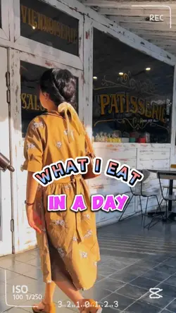 WHAT I EAT IN A DAY