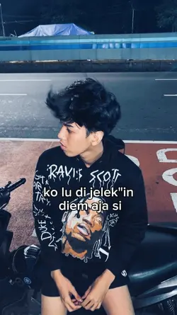 karna dia lebih jlek