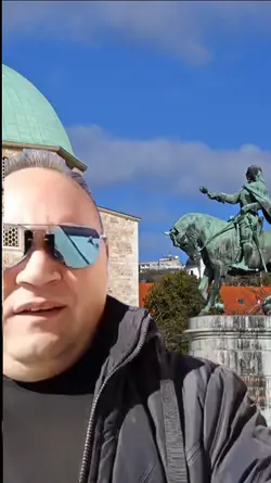 MC Isti szobor