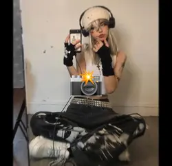 Blah Blah 📸