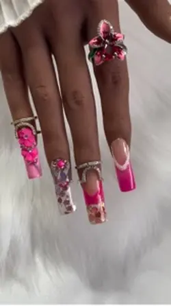 Pink Nails 