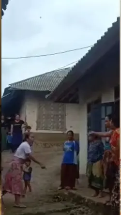 Tetangga ribut.. 