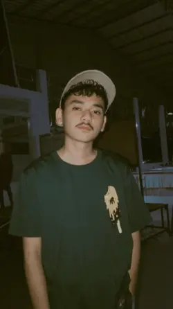 Kumis Tipis | 1 Foto