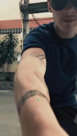 1 VIDEO+4 PHOTOS