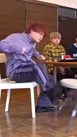 Đạp ghế 🪑🤣