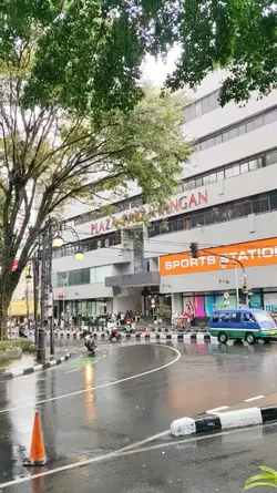 ngajak k Gunung Kawi