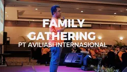 FWMILY GATHERING 