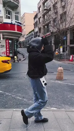 1 video + 7 foto