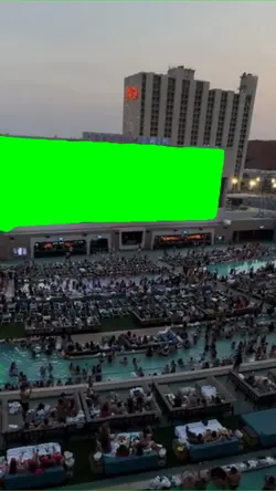Crowd React